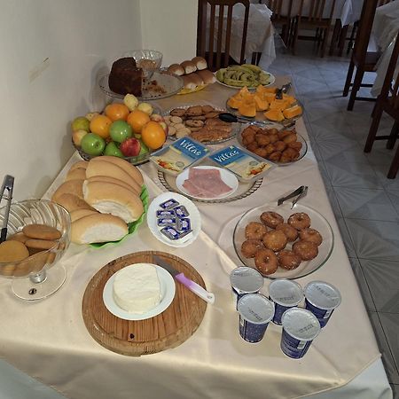 Residencial Vitoria Hotel Понта до Сол Екстериор снимка