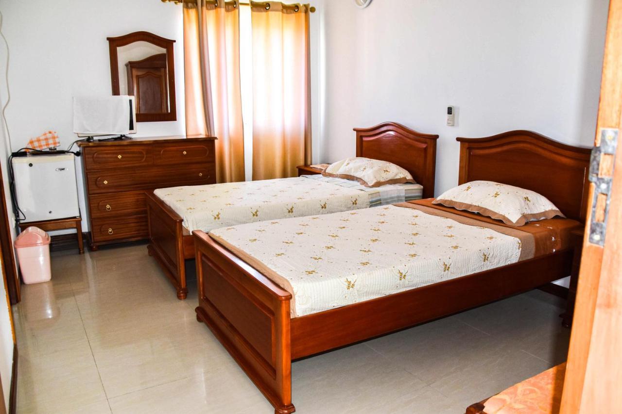 Residencial Vitoria Hotel Понта до Сол Екстериор снимка