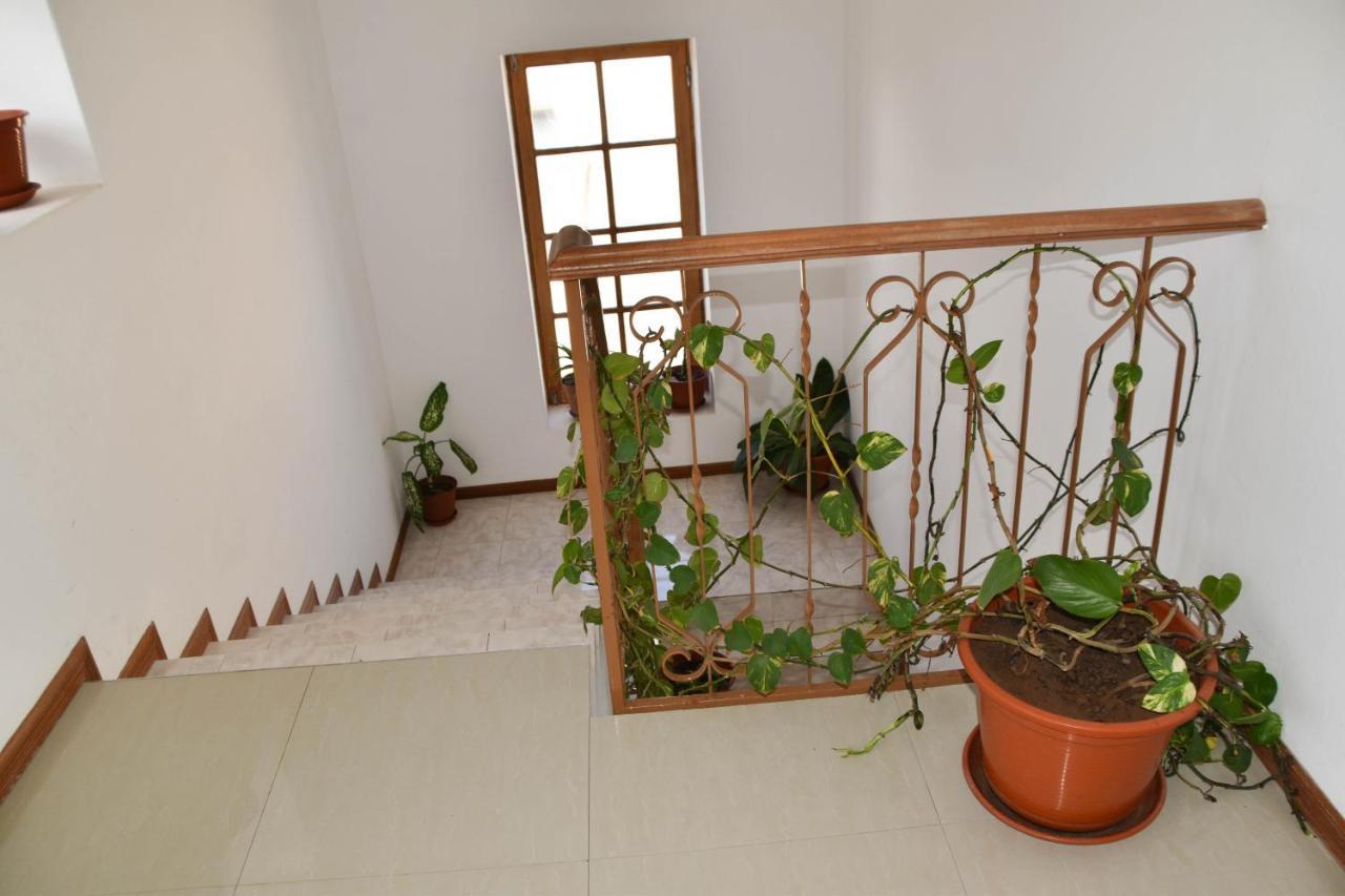 Residencial Vitoria Hotel Понта до Сол Екстериор снимка