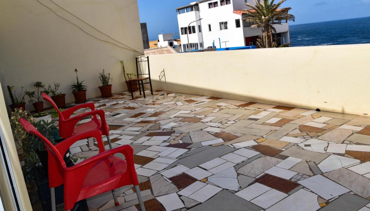 Residencial Vitoria Hotel Понта до Сол Екстериор снимка