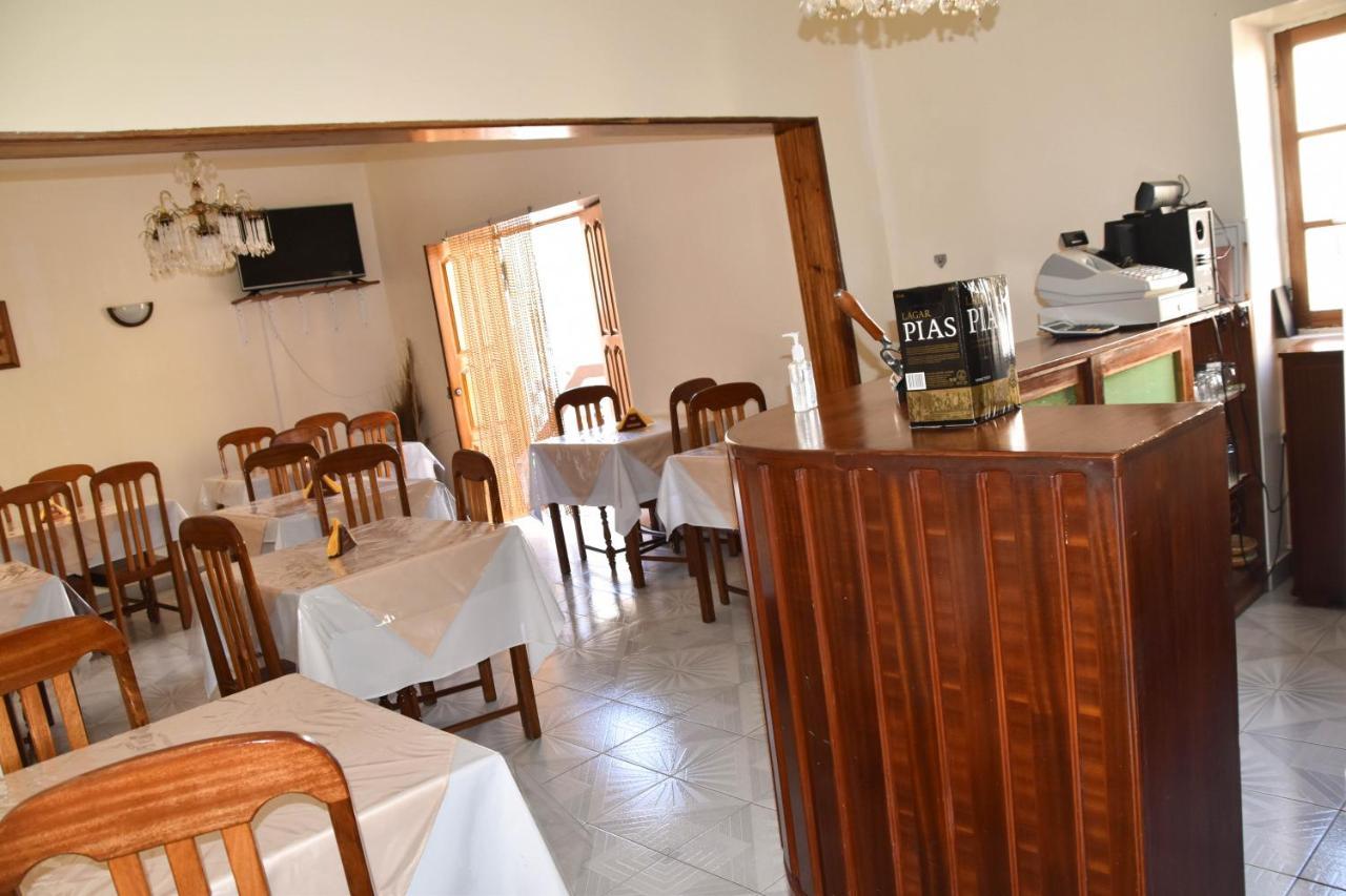 Residencial Vitoria Hotel Понта до Сол Екстериор снимка