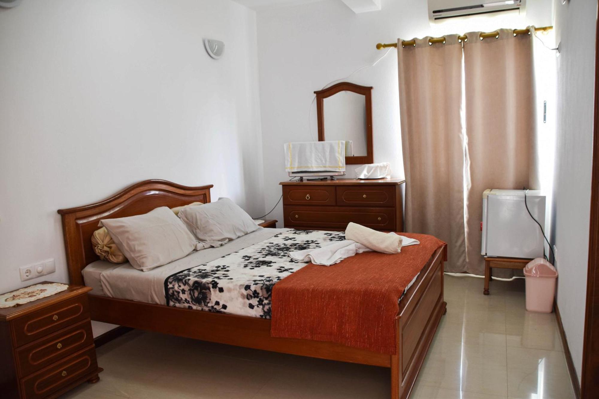 Residencial Vitoria Hotel Понта до Сол Стая снимка