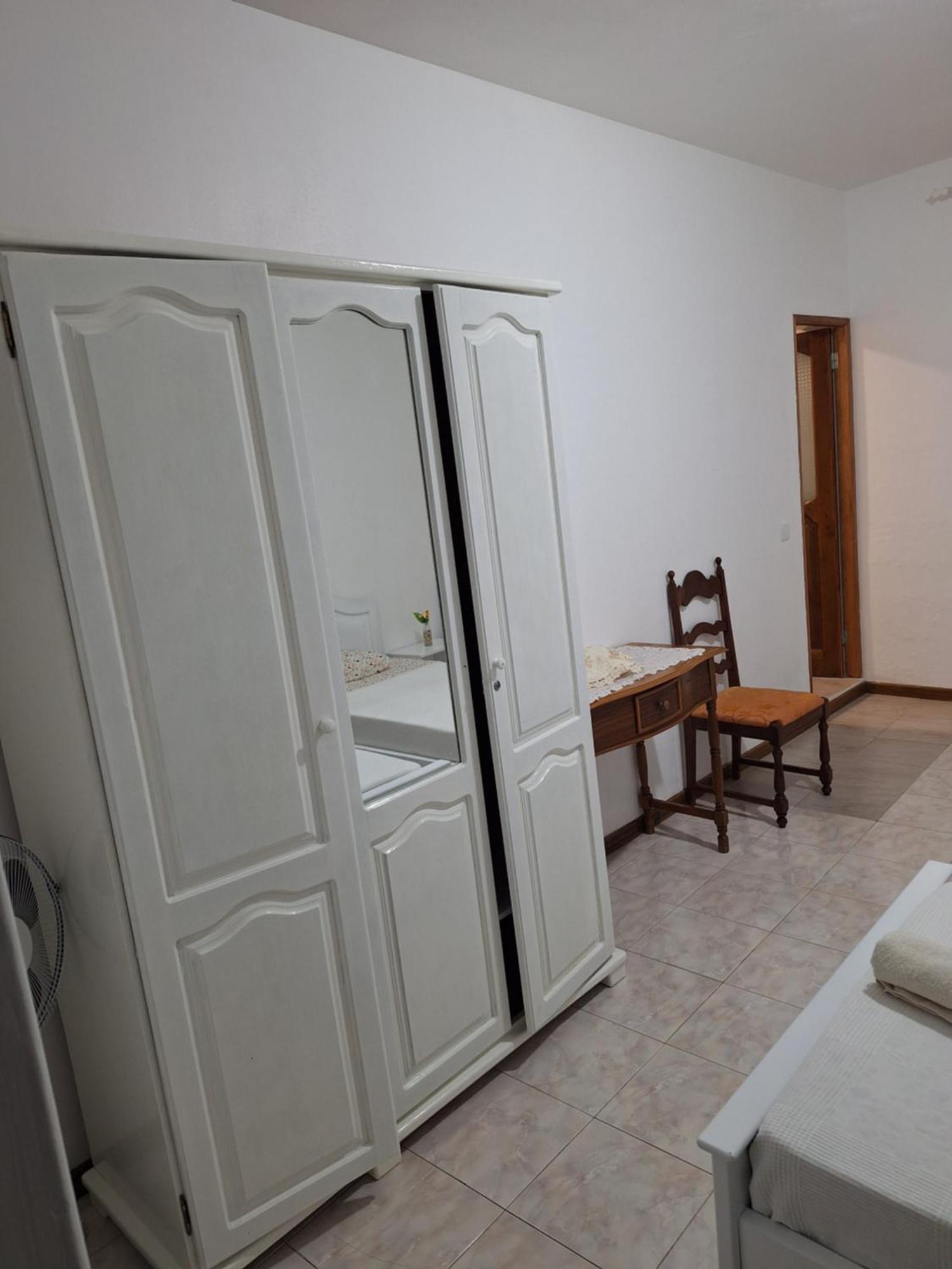 Residencial Vitoria Hotel Понта до Сол Екстериор снимка