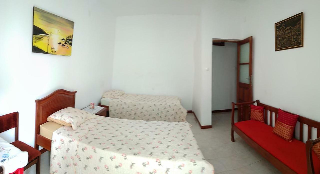 Residencial Vitoria Hotel Понта до Сол Екстериор снимка